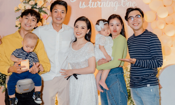 Nam Thư, Minh Dự "đọ" độ dễ thương bên thiên thần nhỏ nhà Quang Tuấn - Linh Phi