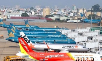 Bộ GTVT đánh giá, việ sửa chữa đường cất hạ cánh sân bay Nội Bài và Tân Sơn Nhất rất cần thiết và vô cùng cấp bách
