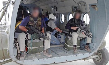 Hình ảnh cho thấy lực lượng CIA đang tiến đến Afghanistan