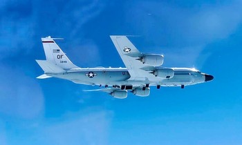 Máy bay trinh sát RC-135 của Mỹ. Ảnh: Tass