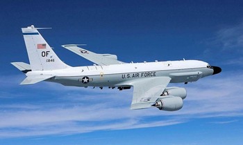 Máy bay RC-135W Rivet Joint của Không quân Mỹ
