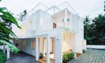 Ấn tượng với ngôi nhà dùng giếng trời làm 'bóng đèn' và 'điều hòa'
