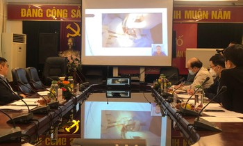 The Jury Council judges the online contests for the topics participating in the 29th Hanoi Regional Youth Creative Technology Sports Festival. Photo: Luu Trinh