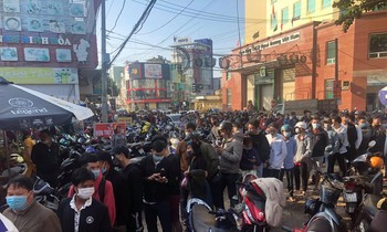 Sốt vé đại chiến HAGL và Hà Nội FC lên báo Thái