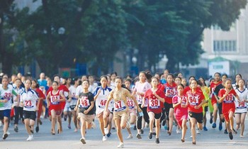 2.500 người dự Lễ phát động Giải chạy Báo Hànộimới mở rộng năm 2021 hướng tới SEA Games 31