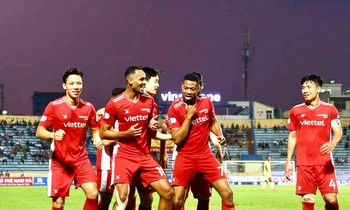 Hoãn trận Viettel- Hồng Lĩnh Hà Tĩnh vì dịch Covid-19