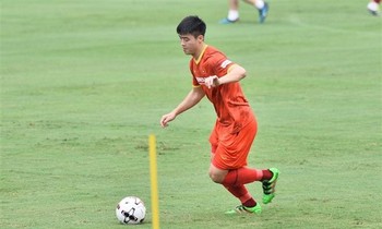 Duy Mạnh sẵn sàng cho vòng loại World Cup ảnh Anh Tú