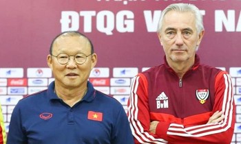 HLV Van Marwijk từng thất bại 0-1 trước HLV Park Hang Seo trong trận lượt đi diễn ra vào tháng 11/2019.