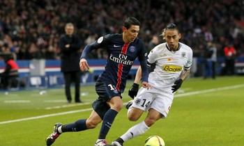 Billy Ketkeophomphone đối đầu với ngôi sao PSG Di Maria