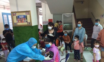 Khám sàng lọc cho người dân- ảnh minh hoạ