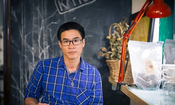 Nhà thơ bestseller Nguyễn Phong Việt tiết lộ về quà giáng sinh tặng độc giả