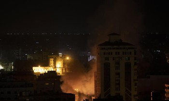 Quân đội tấn công Dải Gaza, Thủ tướng Israel: 'Tôi sẽ bắt Hamas trả giá đắt'