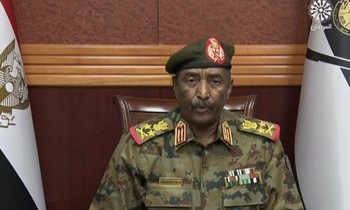 Tướng Abdel Fattah al-Burhan trong bài phát biểu ngày 25/10. Ảnh: AP