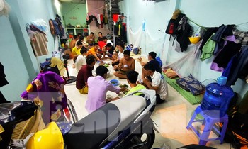 Những người 'kẹt' lại Thủ đô trong đại dịch COVID-19