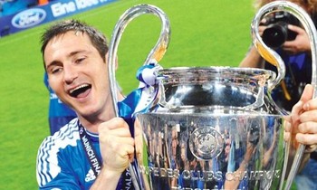 Frank Lampard được mời vào FA.