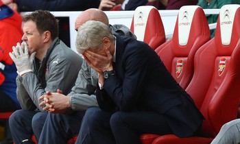 HLV Arsene Wenger của Arsenal.