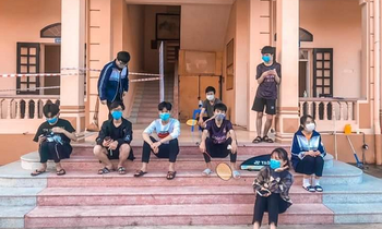 Kỳ nghỉ Tết đặc biệt trong khu cách ly của teen Hải Dương: “Lớp chúng mình chỉ đang đi du lịch thôi!“