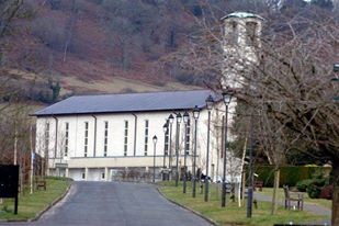 Đài hỏa táng Thornhill ở Cardiff