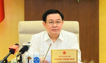 Chủ tịch Quốc hội Vương Đình Huệ kỳ vọng qua Diễn đàn sẽ góp phần hình thành các luận cứ khoa học thực tiễn có chất lượng