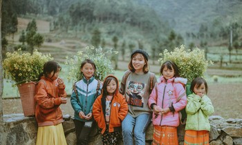 Meet the 9x girl who takes a photo of emotional