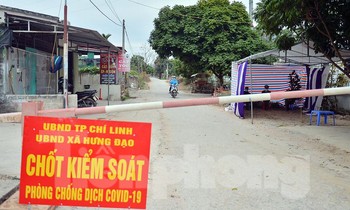 Chốt kiểm soát, phong tỏa tại TP Chí Linh.