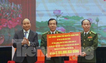 Thủ tướng: Chúng ta ngồi đây nhưng biết bao đồng chí đang chịu rét mướt, khó khăn