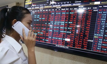 Nhà đầu tư ồ ạt bán tháo, VN-Index bị thổi bay gần 30 điểm - Ảnh minh họa 