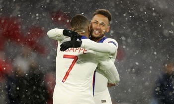 Chủ tịch PSG thét giá bán Neymar 1 tỷ euro