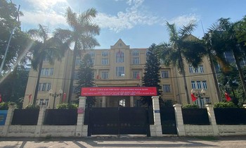 Vì sao phó trưởng Công an quận Tây Hồ bị tạm đình chỉ công tác?