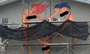 Bức tranh tường 3 cô gái khỏa thân khiến mạng xã hội Malaysia `` chấn động ''