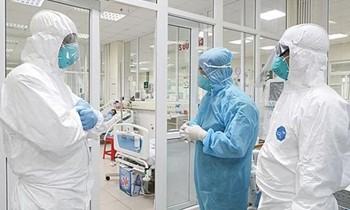 Tối 14/4, thêm 16 ca mắc mới COVID-19