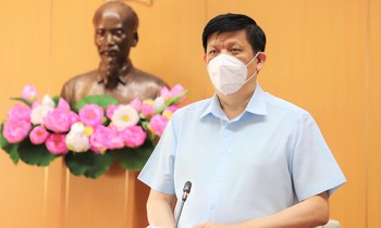 Nóng: Bộ trưởng Bộ Y tế thông tin về tiêm vắc xin cho trẻ 12-17 tuổi