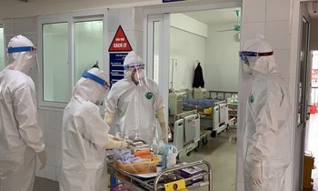 Hội chẩn 20 ca bệnh COVID-19 nặng, một bệnh nhân tiên lượng tử vong