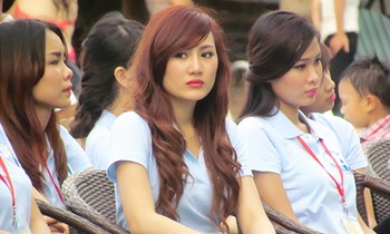 Hủy cuộc thi 'Nữ hoàng biển Việt Nam 2013' vì sai phạm