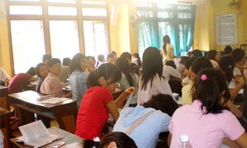 Đối thoại với sinh viên tại chức