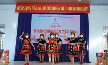 Hoạt động văn nghệ tại "Ngày hội Thanh niên dân tộc Thái - Xuân tình nguyện 2020".