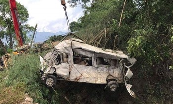 Tai nạn thảm khốc ở Lai Châu: Do tài xế đổ dốc sai kỹ thuật