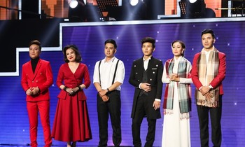 Các học trò của Quang Lê trên sân khấu trên sân khấu Thần Tượng Bolero..