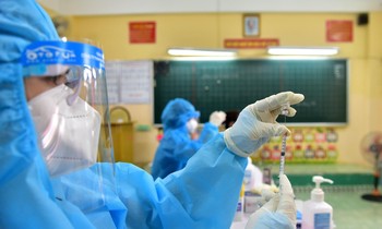 TPHCM tiêm vắc xin COVID-19 cho trẻ vào ngày mai
