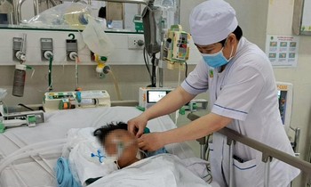 Lặn thi, hai thiếu niên ngạt nước suýt tử vong