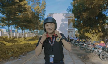 Chàng sinh viên ngành Báo chí đam mê với nghề “voice talent”