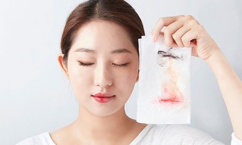 Sản phẩm tẩy trang được yêu thích này lại đem tới hậu quả khôn lường cho da và môi trường