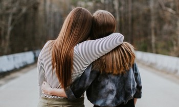 Tưởng giống nhau nhưng khi chuyển lời xin lỗi thành câu cảm ơn lại có tác dụng thần kỳ