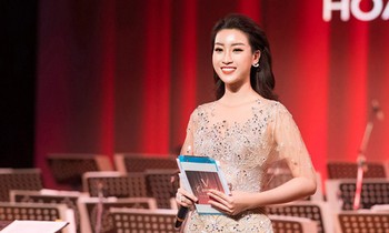 Showbiz 4/5: Hoa hậu Mỹ Linh xác nhận làm BTV của VTV24
