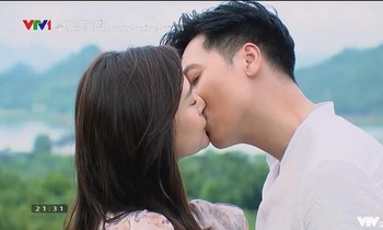 Nụ hôn ngọt ngào của Nam- Long đã khép lại bộ phim "Hương vị tình thân".