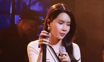 Showbiz 3/7: Lưu Hương Giang và con gái đã về Việt Nam?