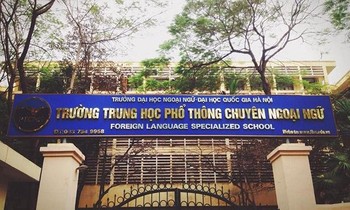 Trường THPT chuyên Ngoại ngữ hoãn thi tuyển sinh lớp 10