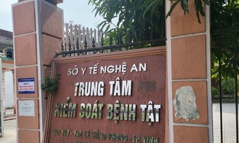 Bộ Công an làm việc với Giám đốc CDC Nghệ An về thông tin 'hoa hồng' của Cty Việt Á 
