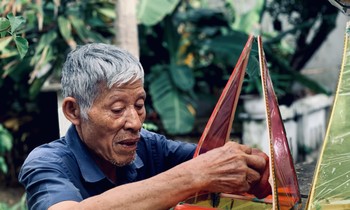 Người giữ 'hồn' Trung thu xưa giữa lòng thành phố 