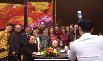 Nghệ sỹ Thái Thị Liên, con trai NSND Đặng Thái Sơn và nhiều học trò là nghệ sỹ lớn hội ngộ 'Quê hương mùa đoàn tụ'